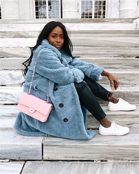 outfit con ciacca chanel rosa|Pink Chanel Bag Outfit .